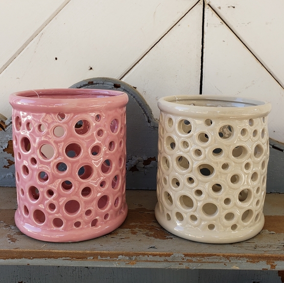 NWT 2 pink and cream candle holders